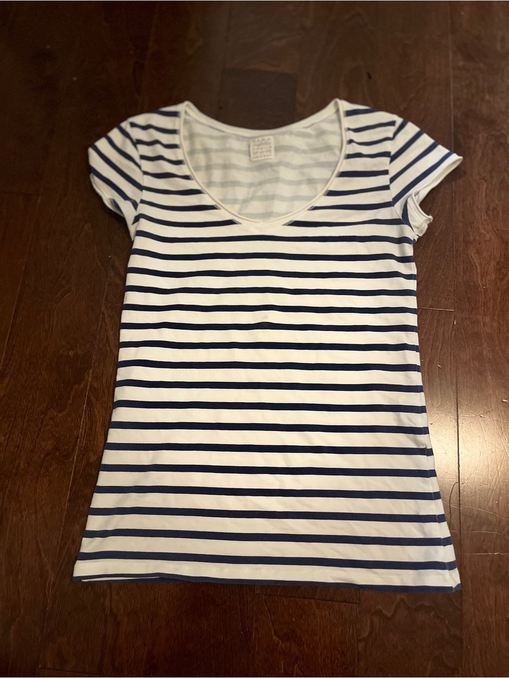 Zara Vintage White and Navy Striped Scoop Neck Tee